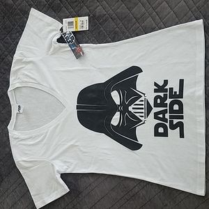 🆕️STARWARS women's M tee white tshirt